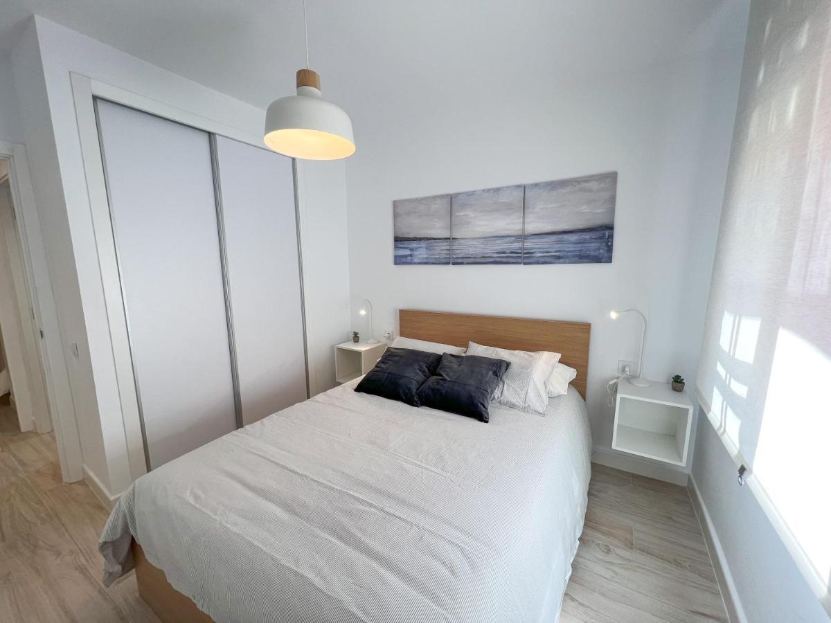 Cozy House - - Parking - Wifi Apartment
